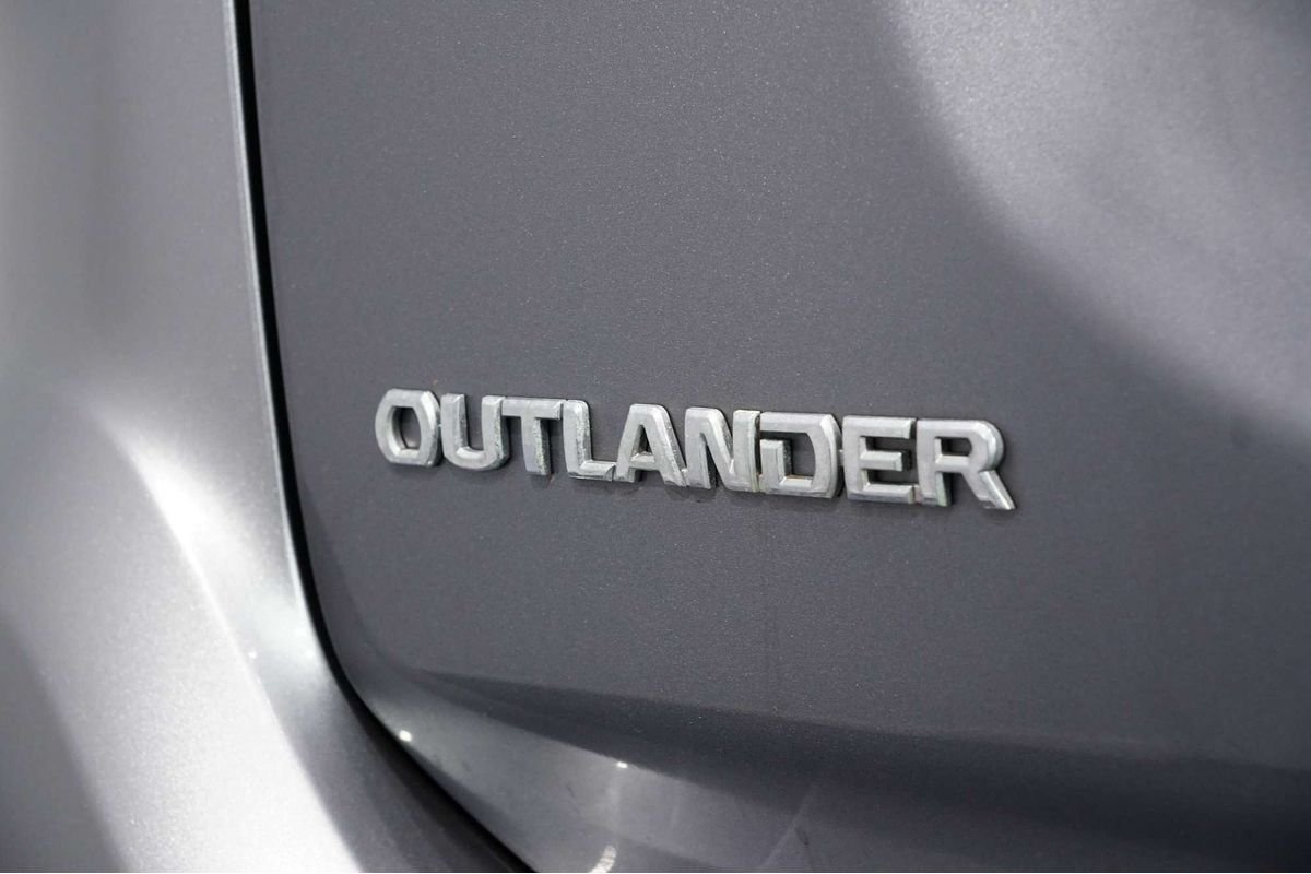 2019 Mitsubishi Outlander LS ZL