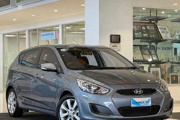 2019 Hyundai Accent Sport RB6