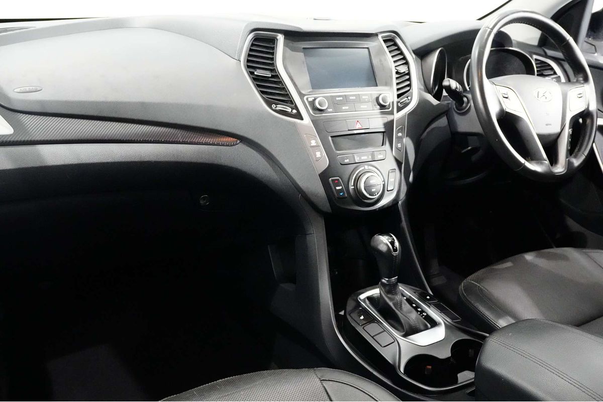 2017 Hyundai Santa Fe Active X DM3 Series II
