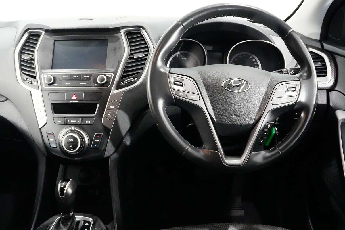2017 Hyundai Santa Fe Active X DM3 Series II