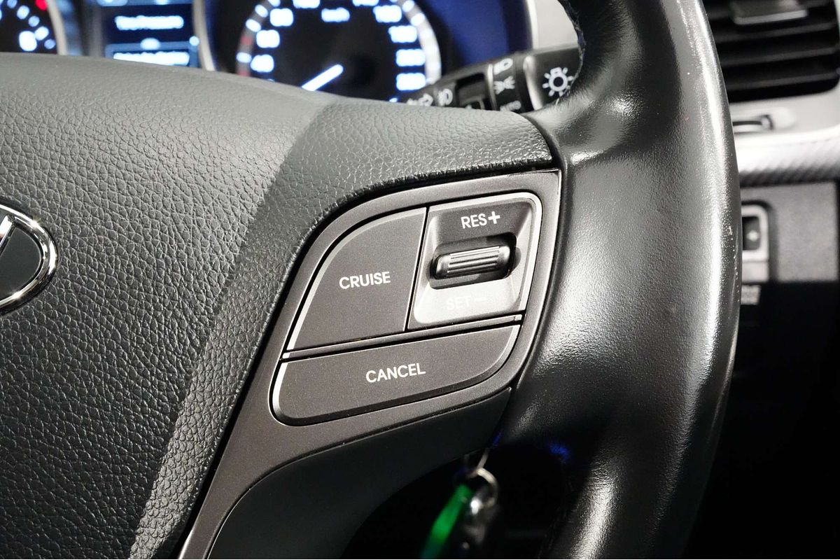 2017 Hyundai Santa Fe Active X DM3 Series II