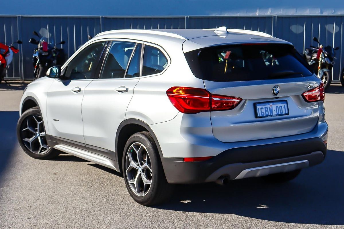 2016 BMW X1 sDrive18d F48