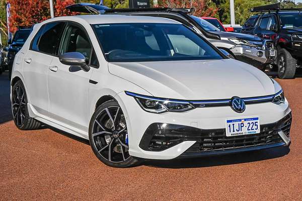 2024 Volkswagen Golf R 8