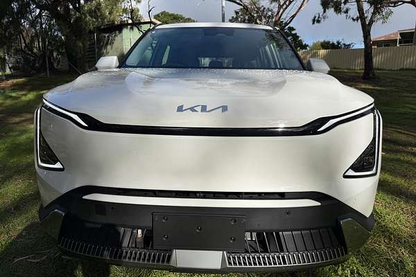2024 Kia EV5 Air Standard Range OVc thumb-2