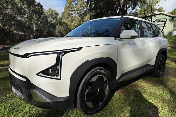 2024 Kia EV5 Air Standard Range OVc thumb-3
