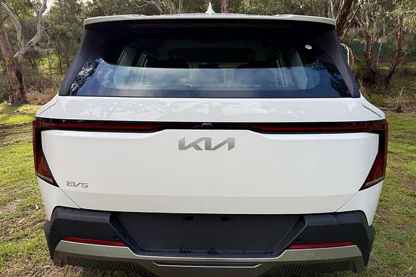 2024 Kia EV5 Air Standard Range OVc thumb-6