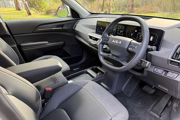 2024 Kia EV5 Air Standard Range OVc thumb-11