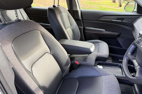 2024 Kia EV5 Air Standard Range OVc thumb-12