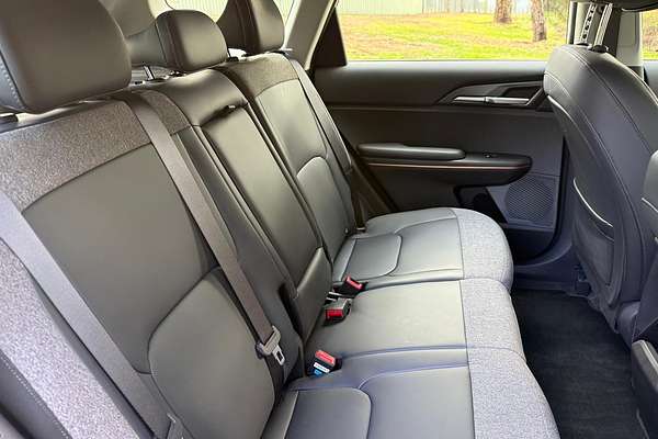 2024 Kia EV5 Air Standard Range OVc thumb-17