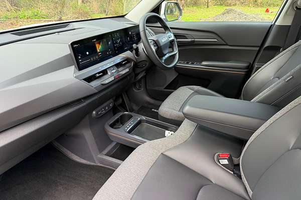 2024 Kia EV5 Air Standard Range OVc thumb-22