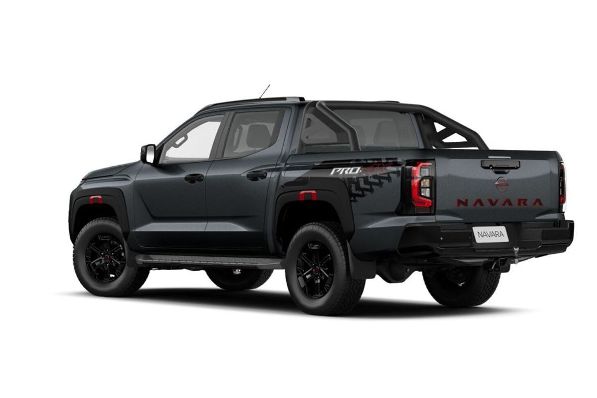 Nissan NAVARA 4X4 2.4 DSL AUTO DC P4X