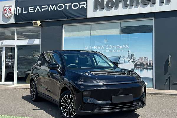 2026 Leapmotor B10 Design LR A12