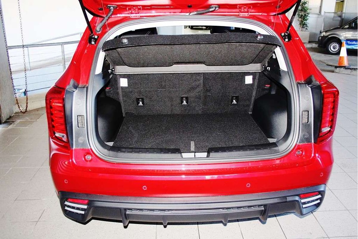 Jolion Facelift Luxury Petrol Auto 4x2