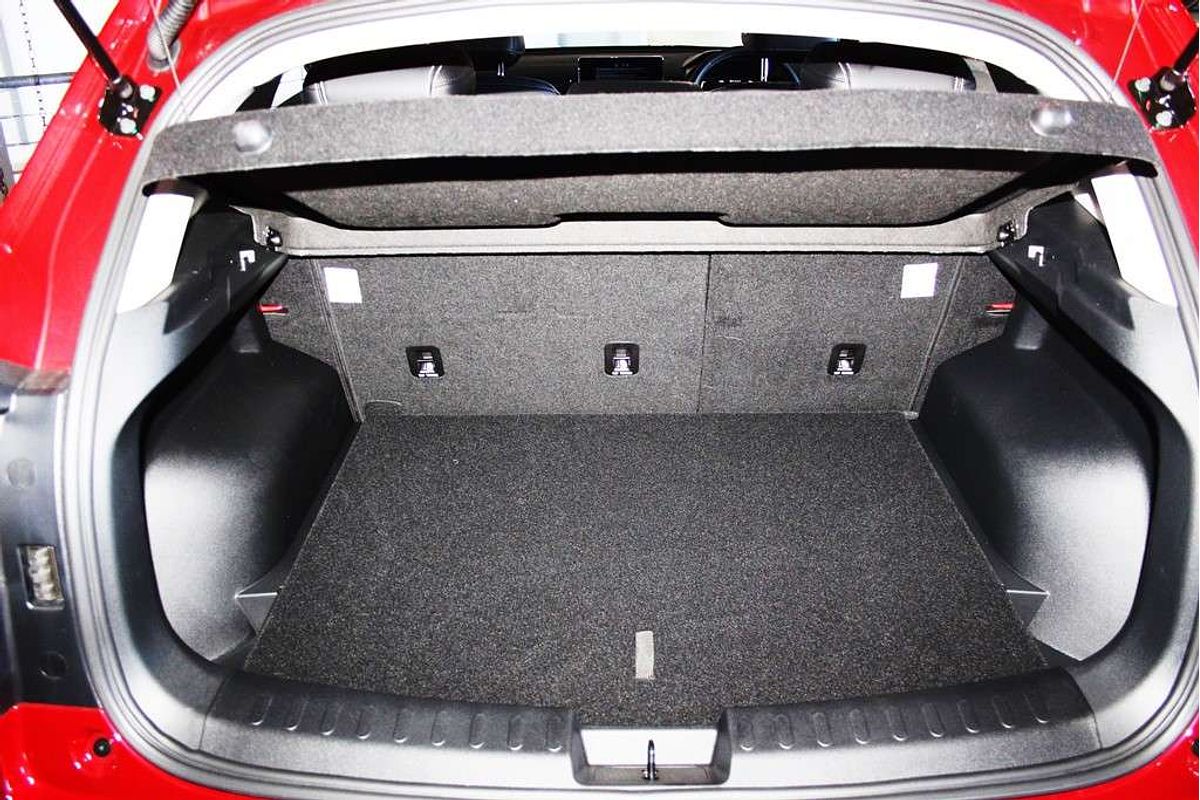 Jolion Facelift Luxury Petrol Auto 4x2