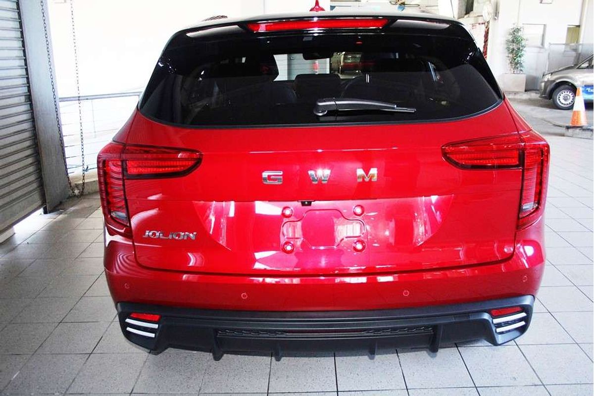 Jolion Facelift Luxury Petrol Auto 4x2
