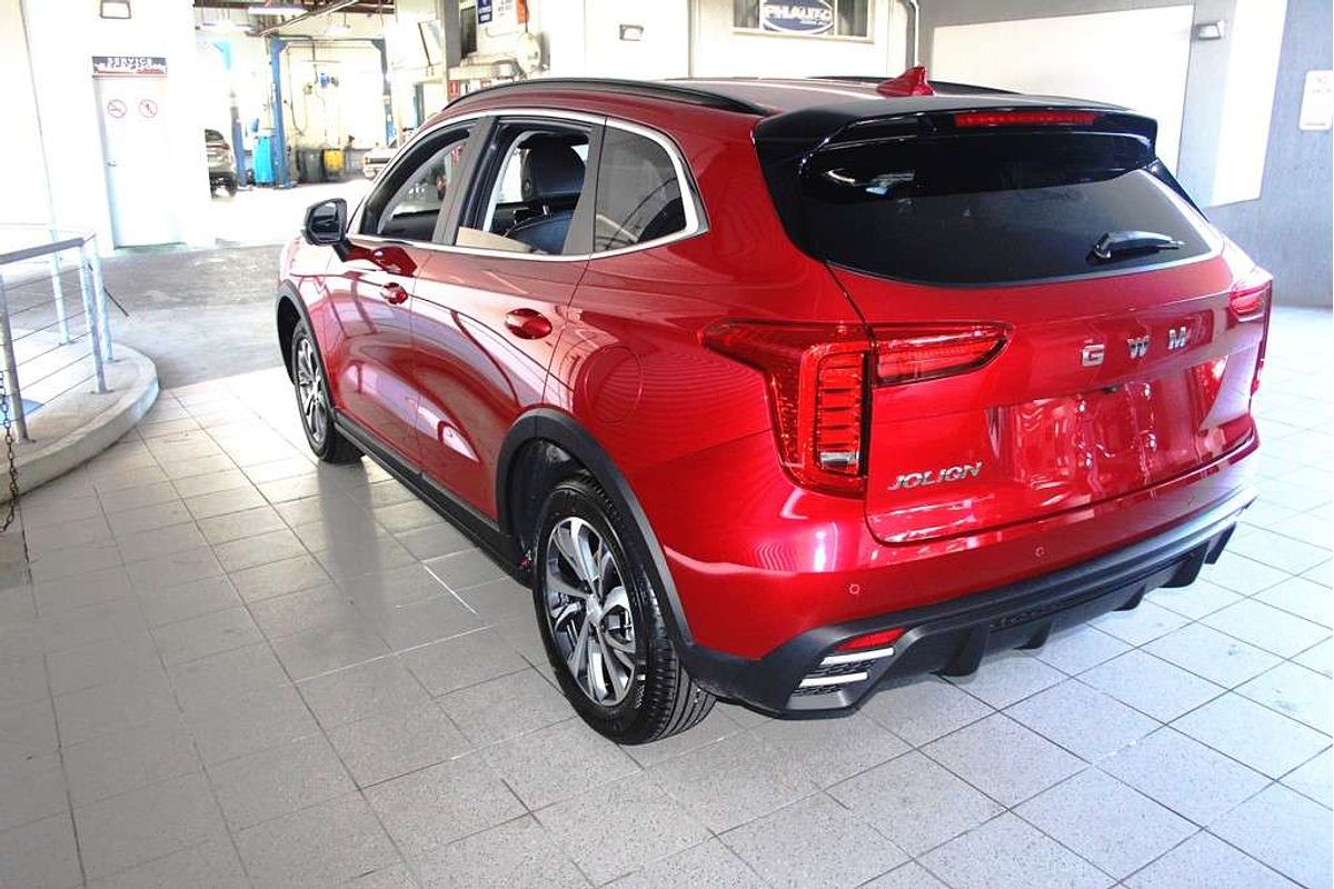 Jolion Facelift Luxury Petrol Auto 4x2