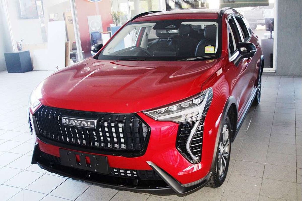 Jolion Facelift Luxury Petrol Auto 4x2