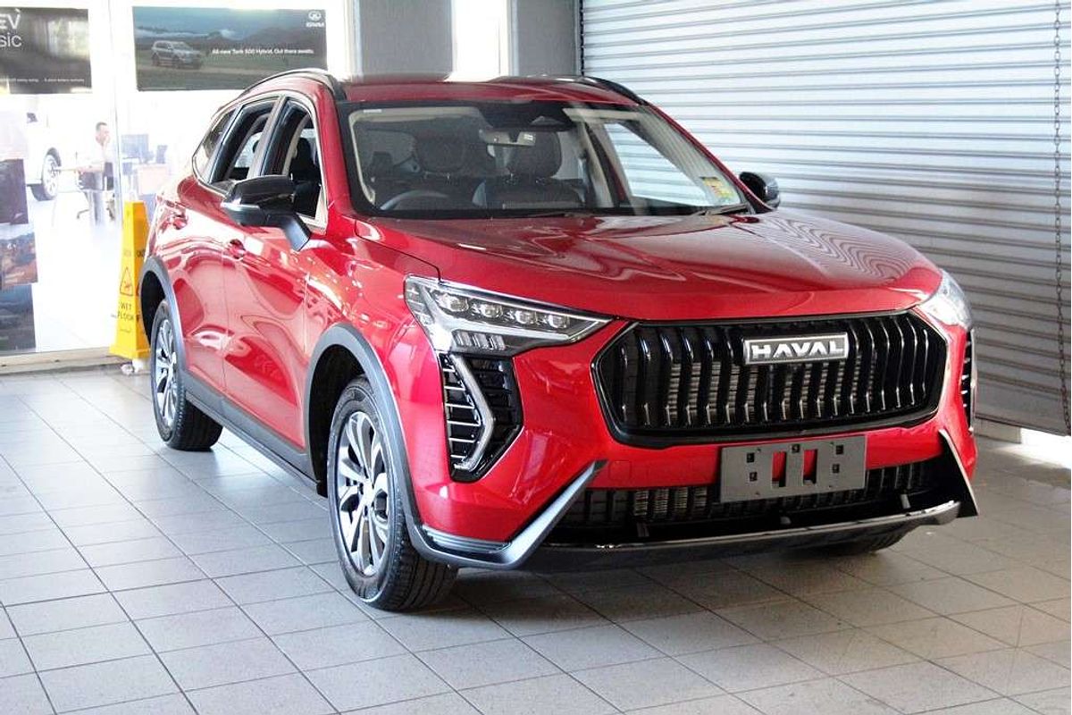 Jolion Facelift Luxury Petrol Auto 4x2