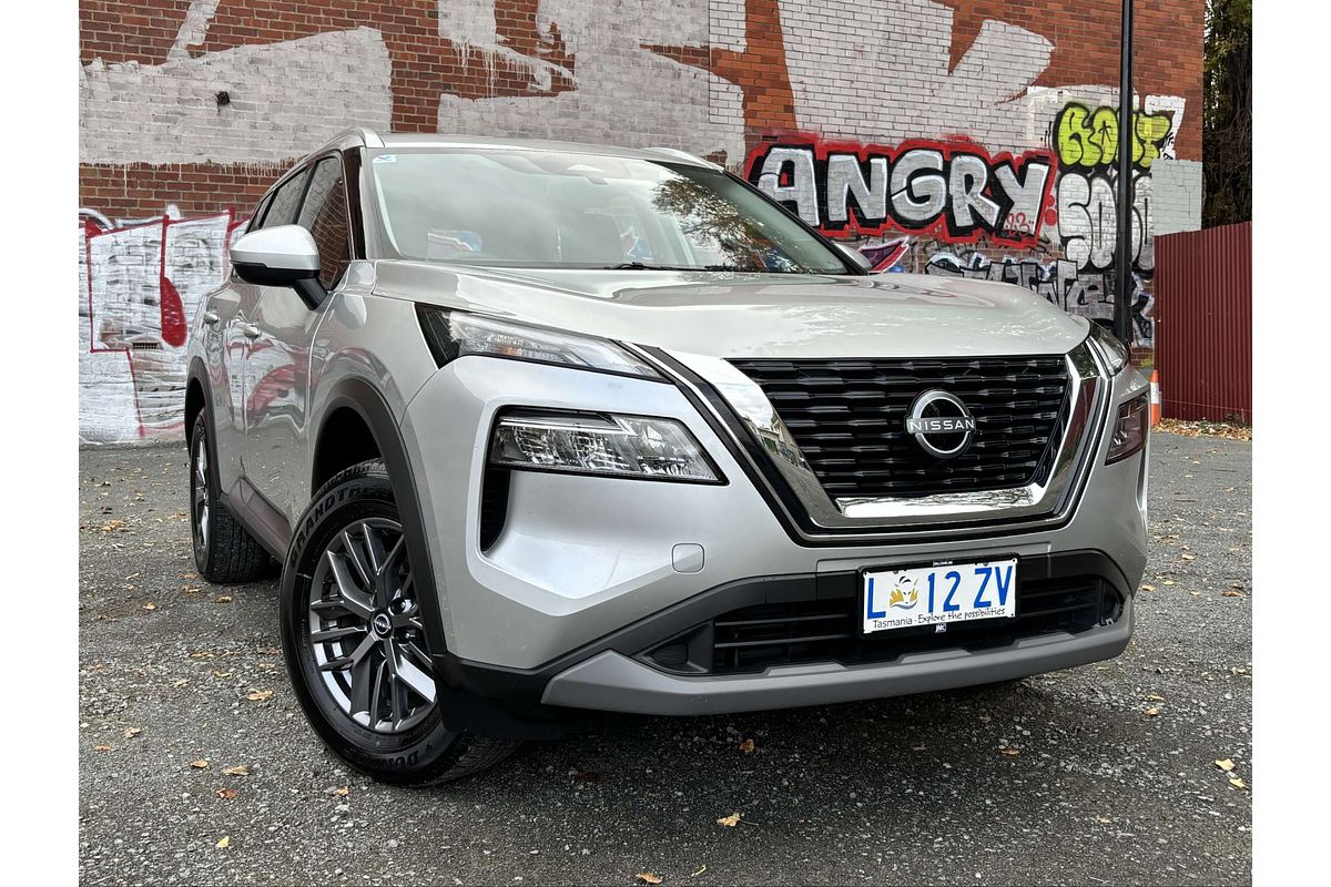2024 Nissan X-TRAIL ST T33