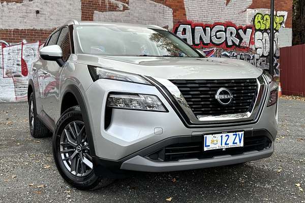 2024 Nissan X-TRAIL ST T33