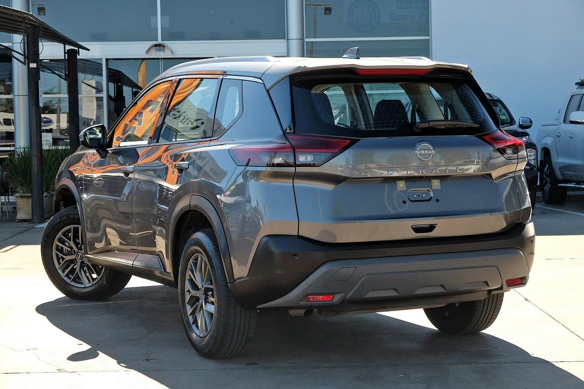 2025 Nissan X-TRAIL ST T33