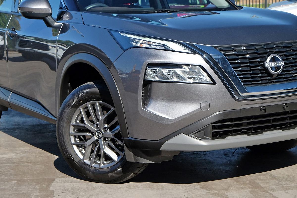 2025 Nissan X-TRAIL ST T33