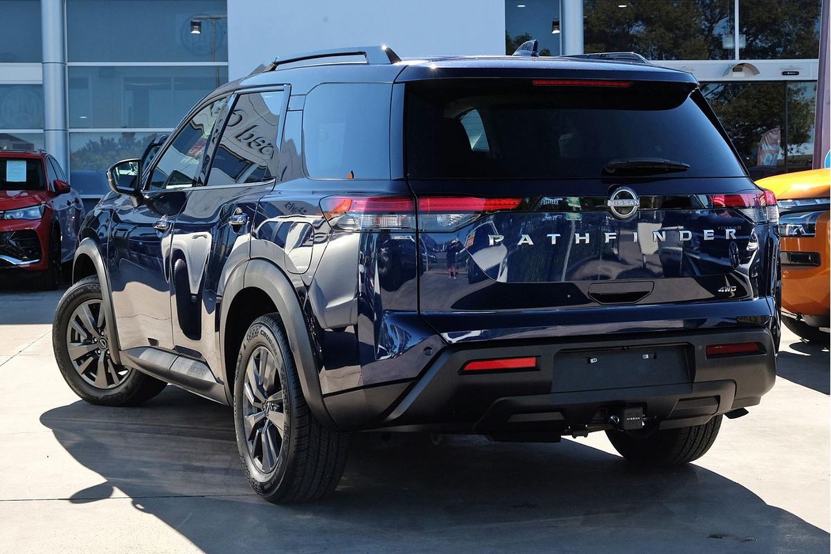 2024 Nissan Pathfinder ST-L R53