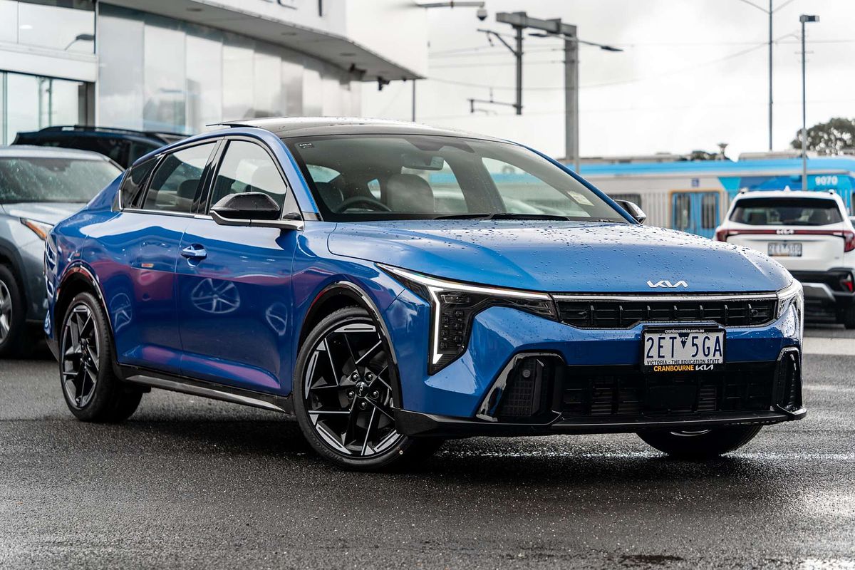 2025 Kia K4 GT-Line CL4m