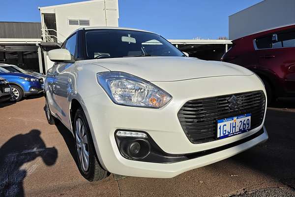 2018 Suzuki Swift GL Navigator AZ