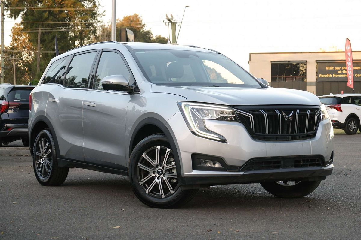 2025 Mahindra XUV700 AX7L