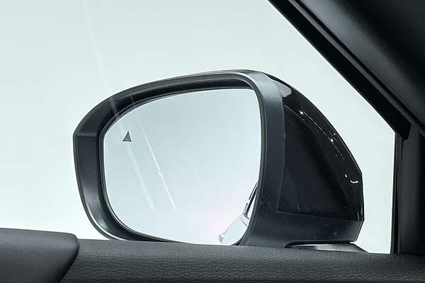 2024 Mitsubishi Outlander Black Edition ZM thumb-17