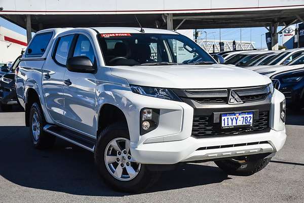 2019 Mitsubishi Triton GLX MR 4X4