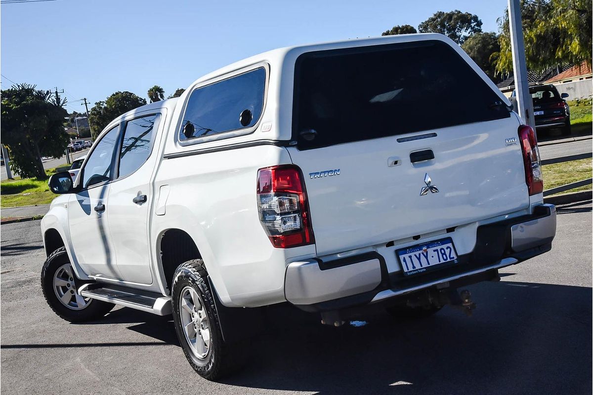 2019 Mitsubishi Triton GLX MR 4X4