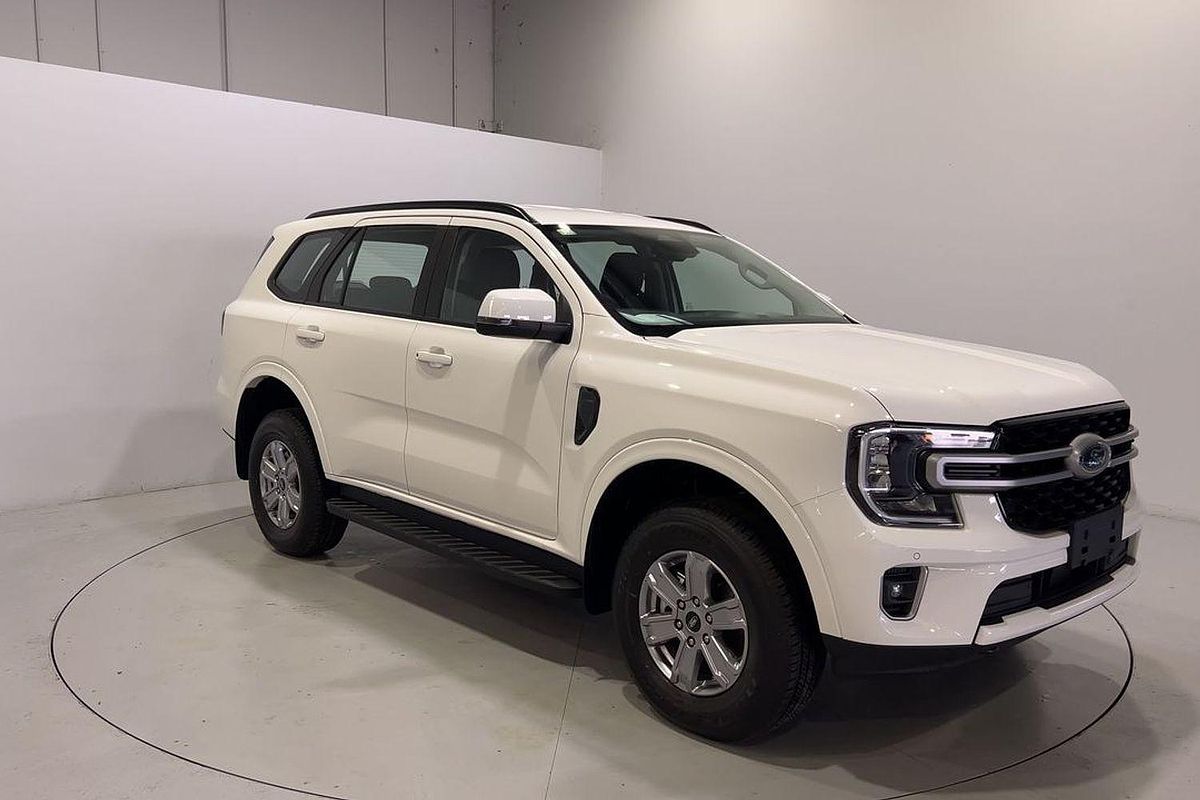 2025 Ford Everest Ambiente 2.0L
