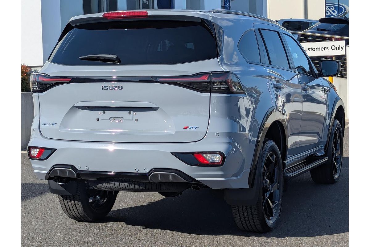 2026 Isuzu MU-X X-TERRAIN