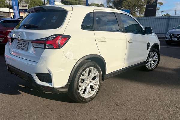 2020 Mitsubishi ASX ES XD thumb-1