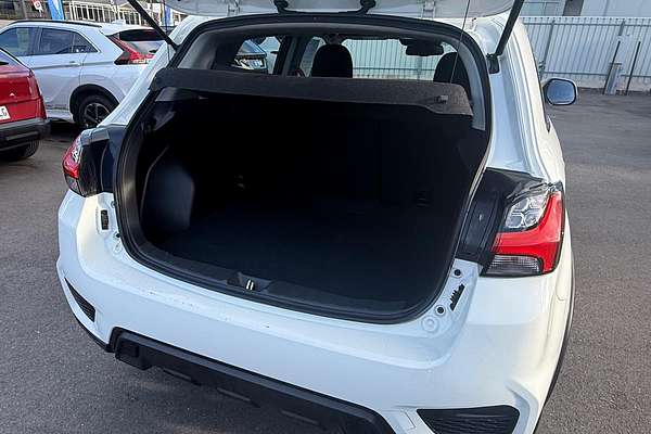 2020 Mitsubishi ASX ES XD thumb-13