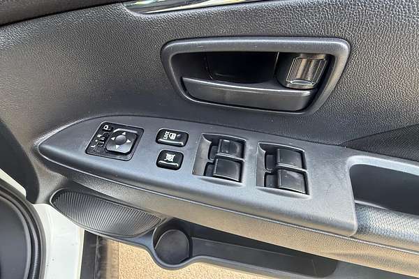 2020 Mitsubishi ASX ES XD thumb-16
