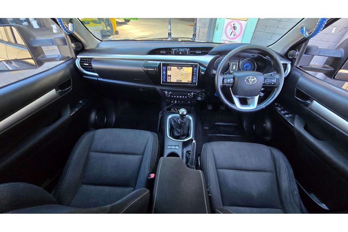 2016 Toyota Hilux SR5 GUN126R 4X4