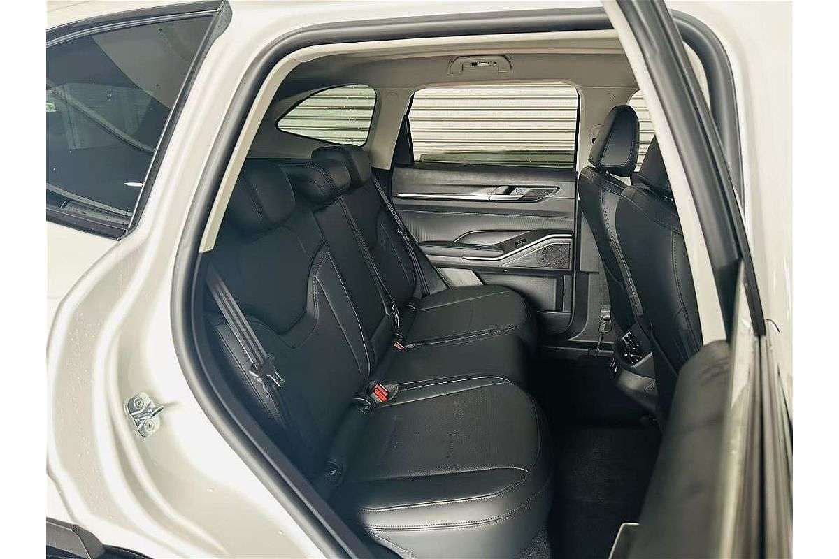 H6 Facelift Ult Auto Hybrid 4X2