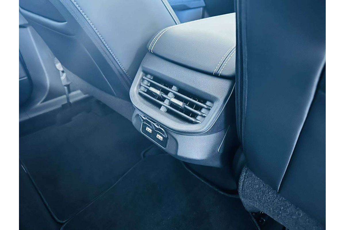H6 Facelift Ult Auto Hybrid 4X2