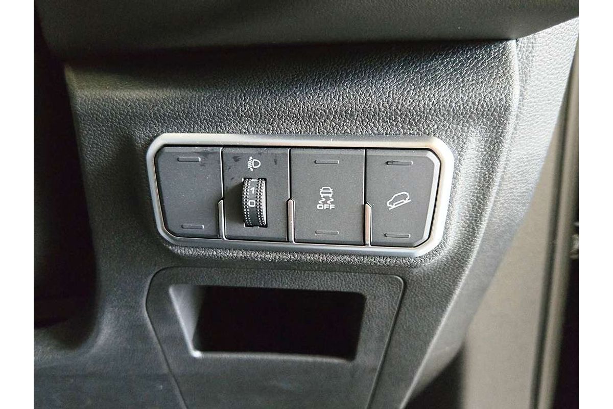 H6 Facelift Lux Auto Hybrid 4X2
