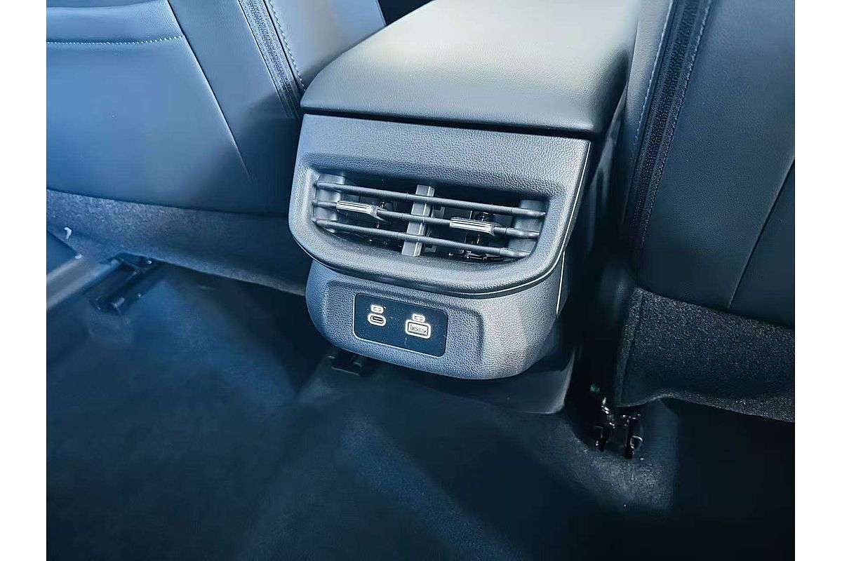 H6 Facelift Ult Auto Hybrid 4X2