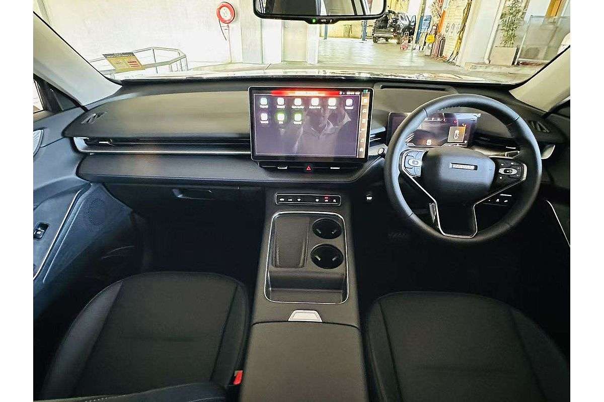 H6 Facelift Ult Auto Hybrid 4X2