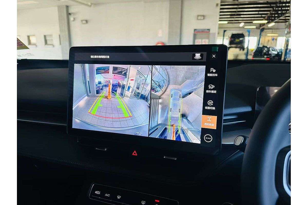 H6 Facelift Ult Auto Hybrid 4X2