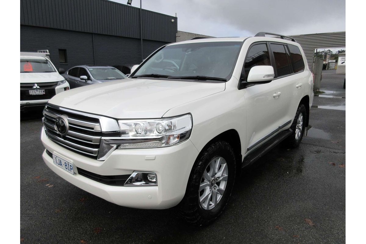 2017 Toyota Landcruiser Sahara URJ202R