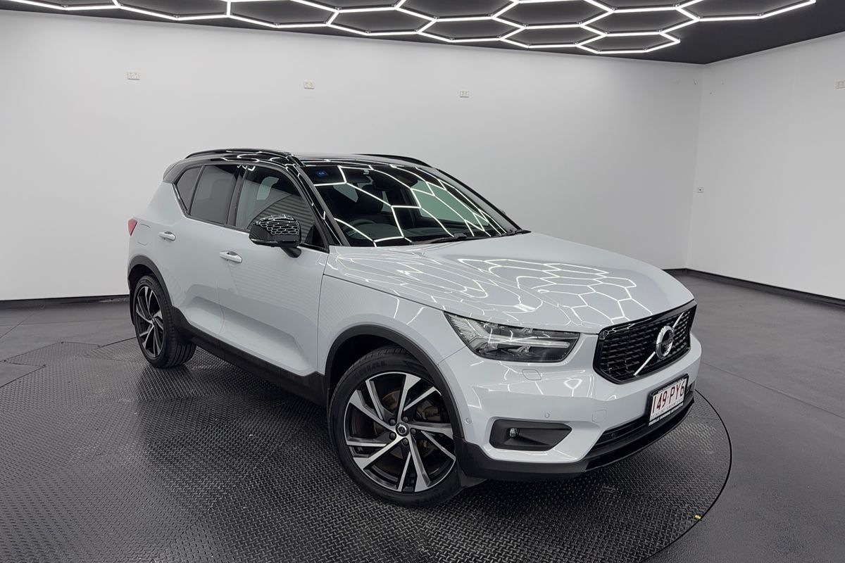 2020 Volvo XC40 T5 R-Design