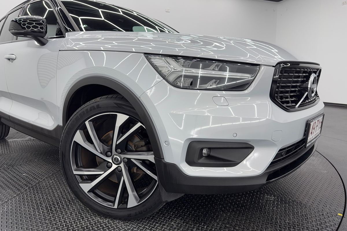 2020 Volvo XC40 T5 R-Design