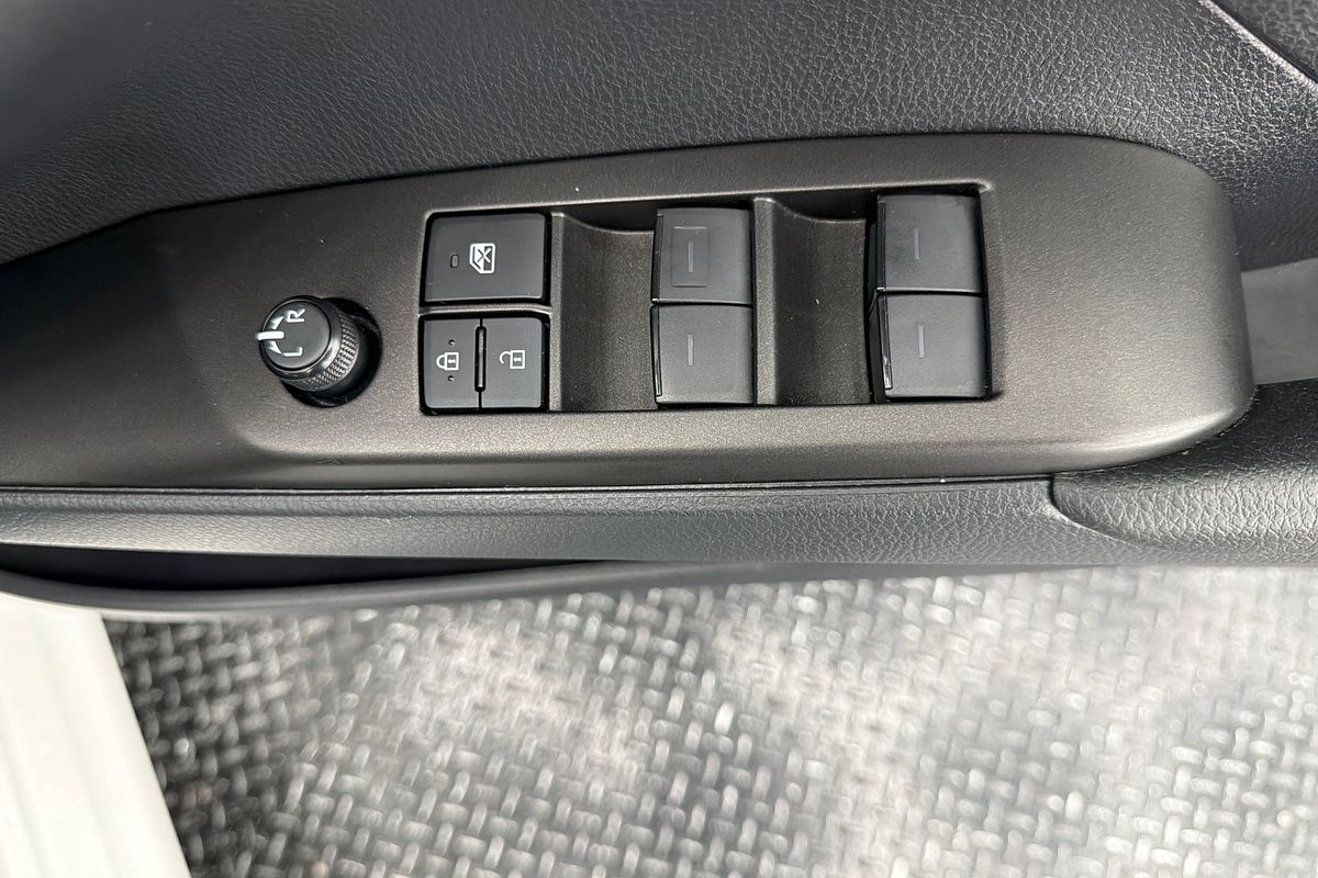 2023 Toyota Camry Ascent AXVH70R