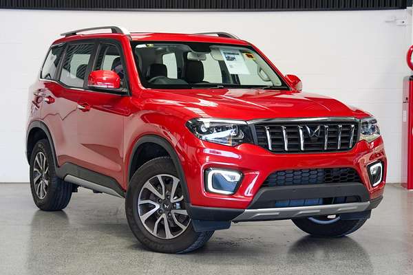 2023 Mahindra Scorpio Z8
